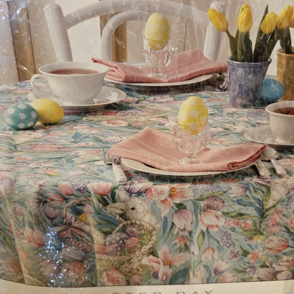 Easter Spring Floral Tablecloth Oblong AND 4 Matching Dinner Napkins BRAND NEW - Picture 8 of 11
